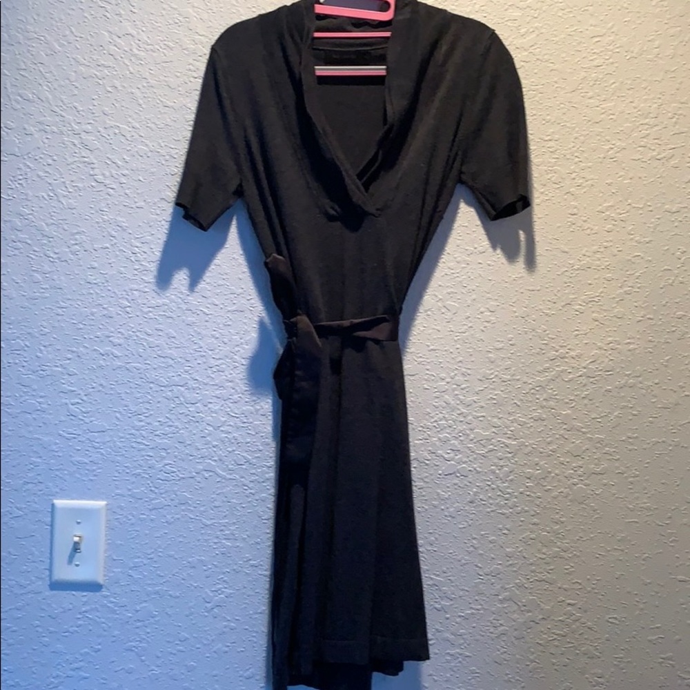 Grey sweater dress with belt, knee length
